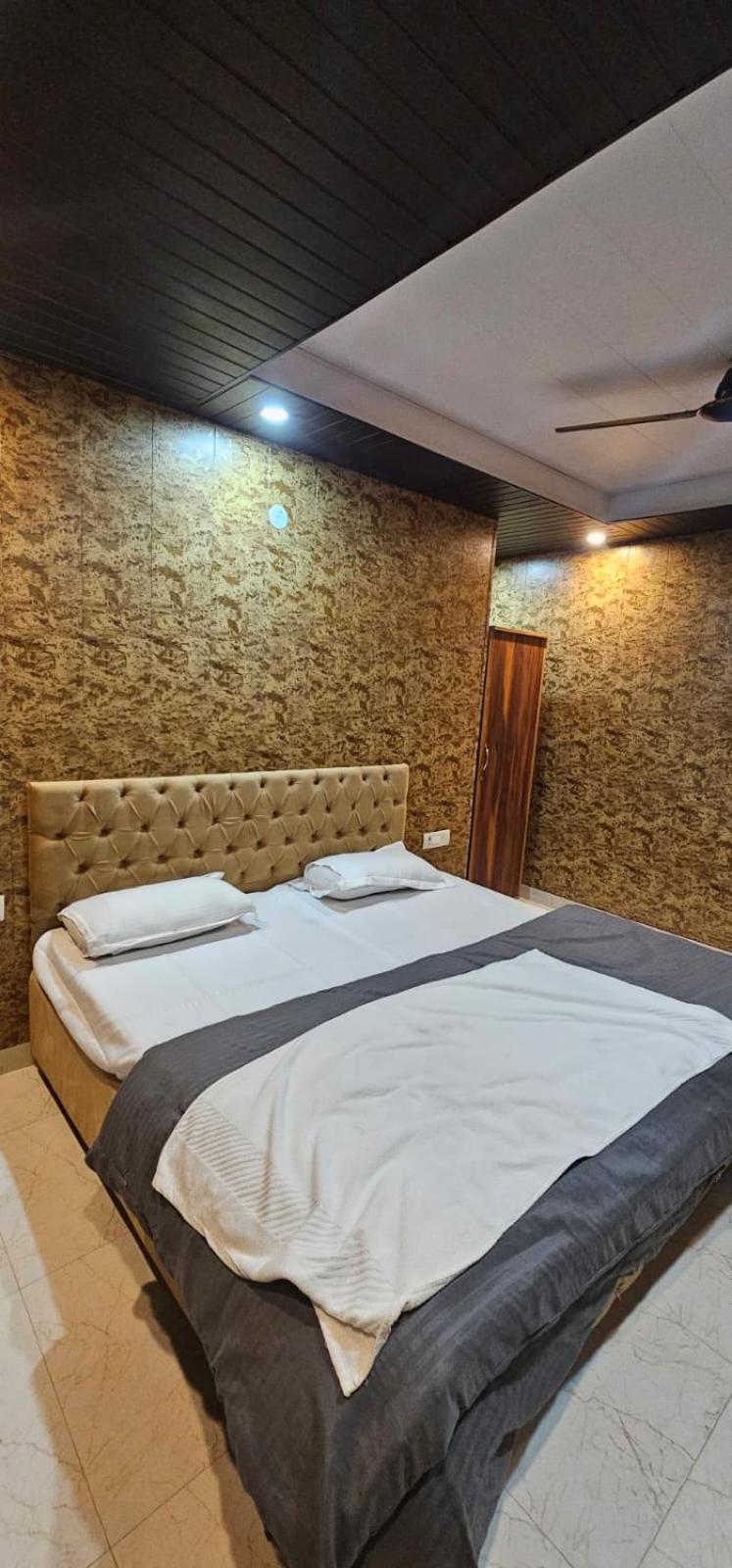Hotel Mussoorie Gold Mary Екстериор снимка