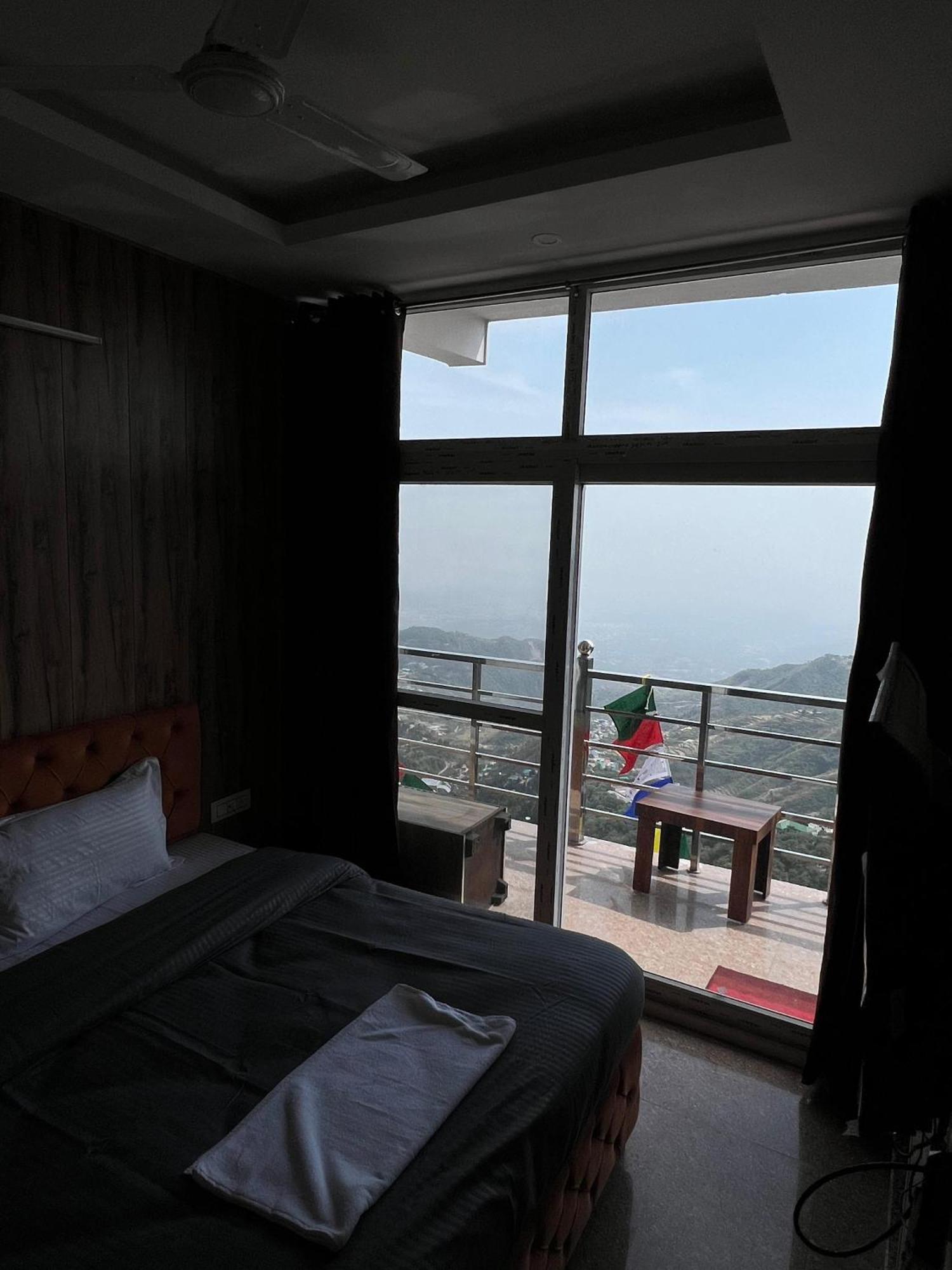 Hotel Mussoorie Gold Mary Екстериор снимка